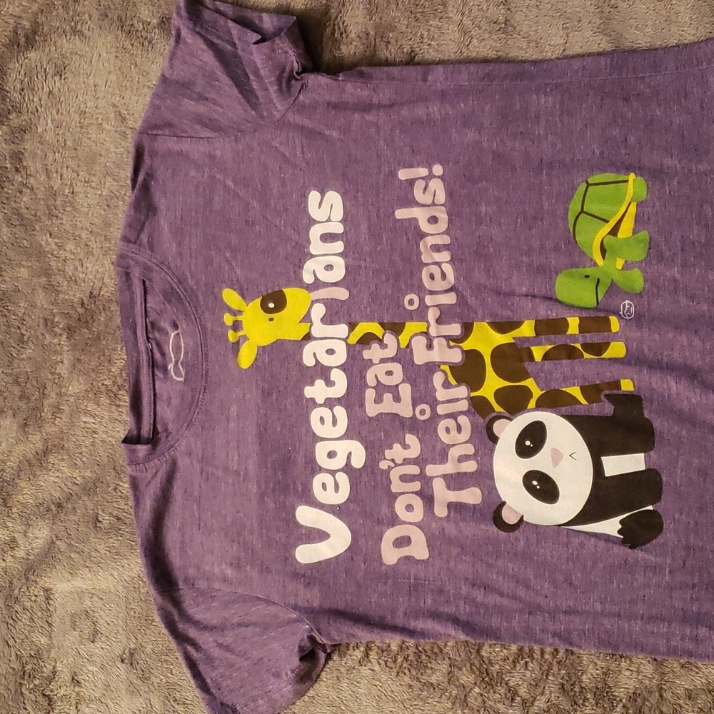 Goodie Two Sleeves "vegetarians" T